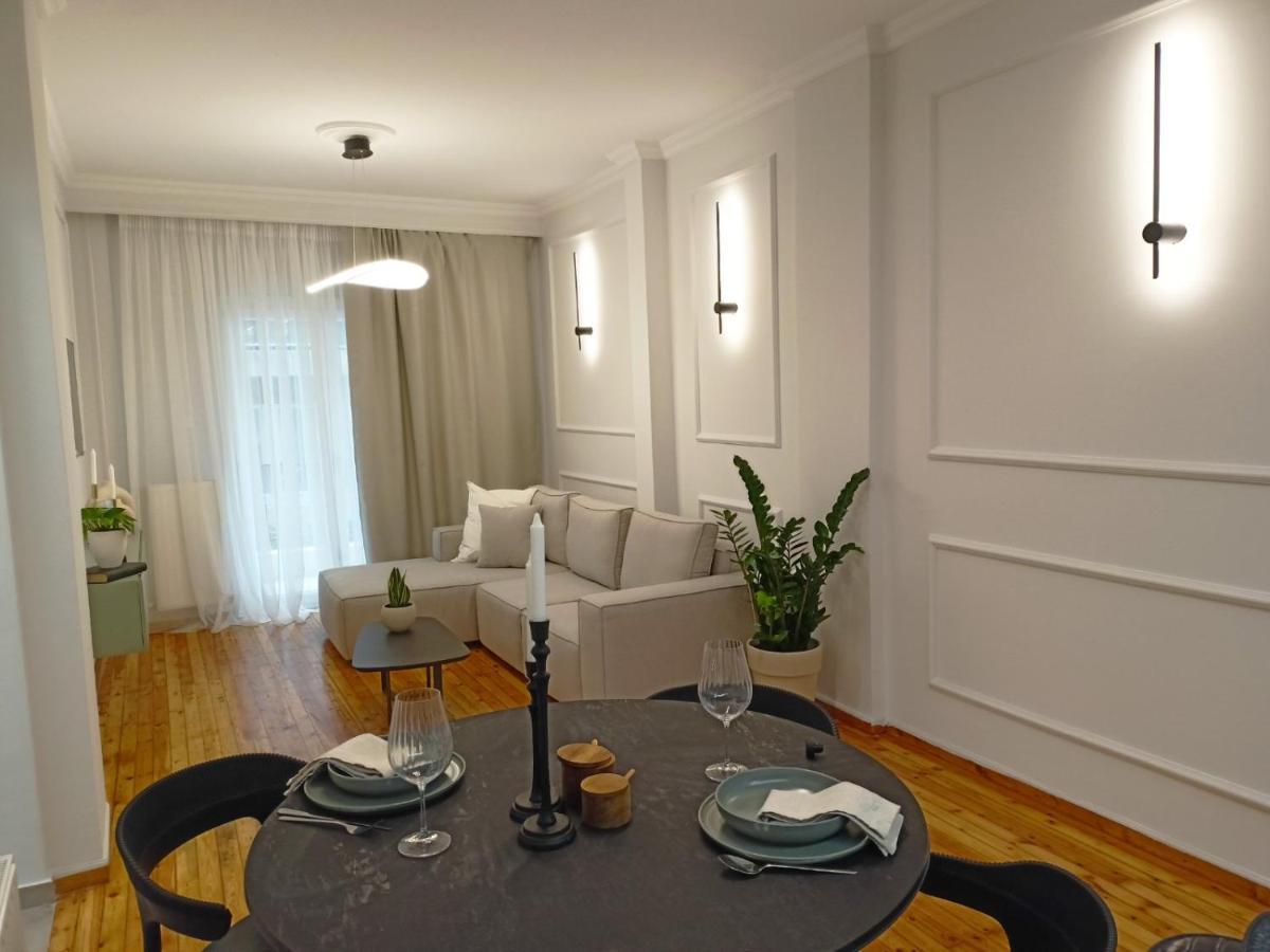 Stylish Modern Classic Apartment Salonic Exterior foto